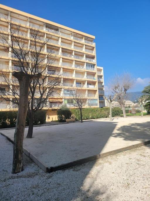 Residence Les Cyclades Le Lavandou Dış mekan fotoğraf