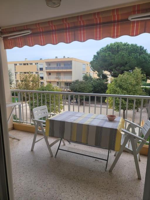 Residence Les Cyclades Le Lavandou Dış mekan fotoğraf