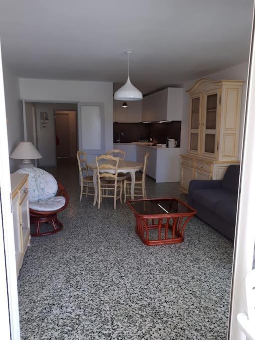 Residence Les Cyclades Le Lavandou Dış mekan fotoğraf